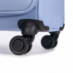 Stratic Light Plus 4-Rollen Trolley L 80 Cm Light Blue 17 Stratic Light Plus 4-Rollen Trolley L 80 Cm Light Blue -TROLLEY Verkäufe 03 00 1040 75 LightBlue 8 900x900